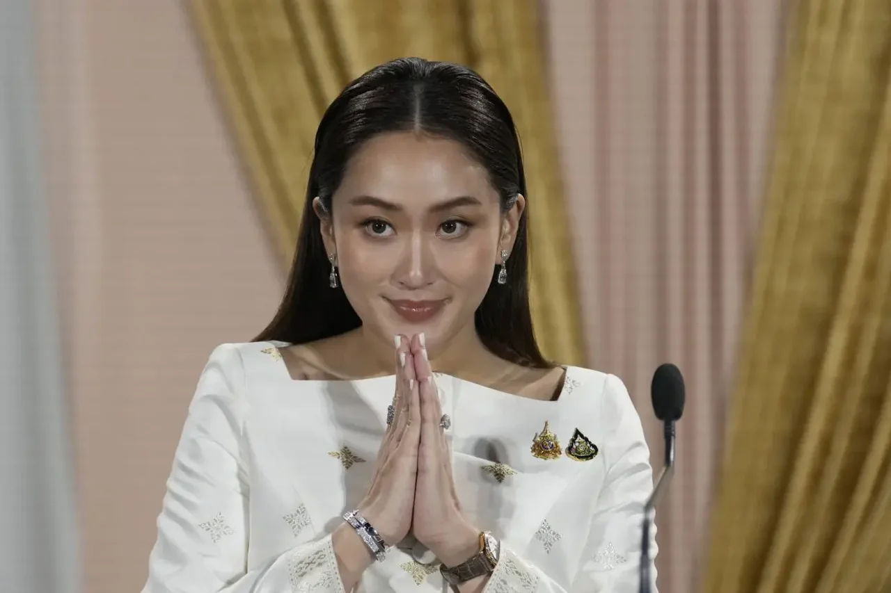 他信女儿驱逐该党,与军方决裂