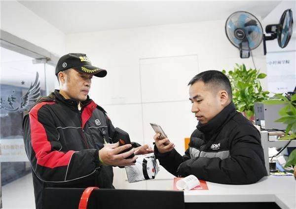 调查：2019年75.07%快递从业人员月收入在5000元以下