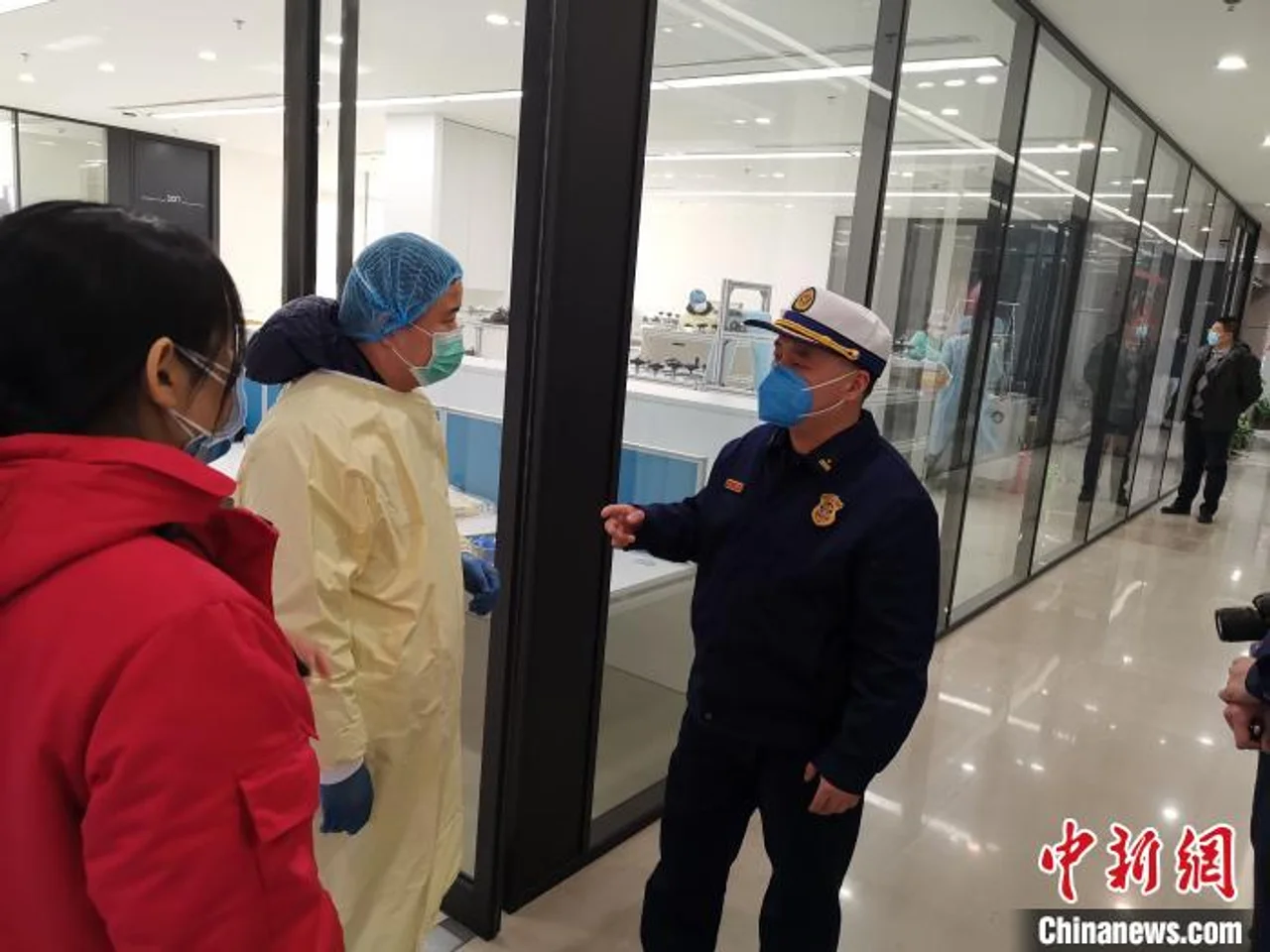 北京消防“护航”防疫生产企业 提供消防安全指导