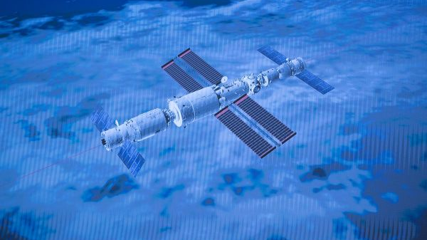 中方批美卫星两次接近天宫：无视外空国际条约 威胁航天员生命安全