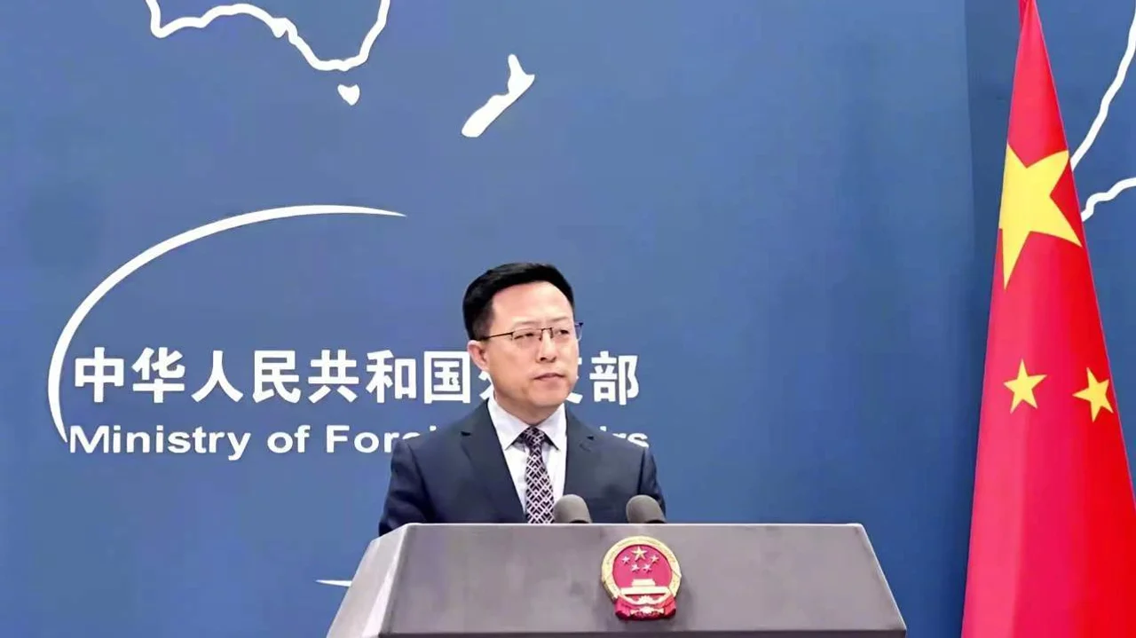外交部揭批美国卫星两次接近中国空间站