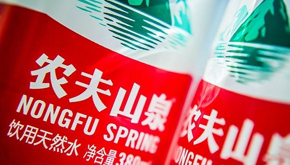 【特写】24年7个超级大单品：农夫山泉如何变成爆款王？