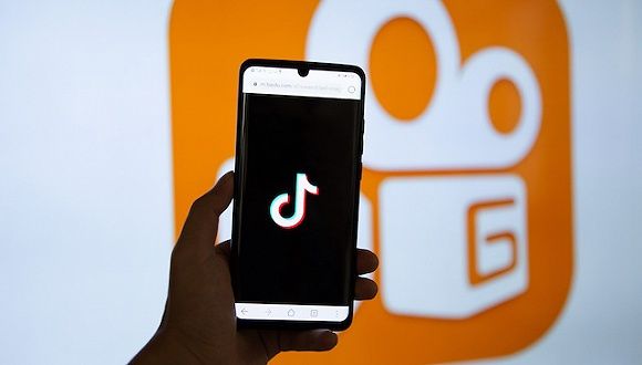 快手和抖音越长越像，背后是盯上了信息流广告的蛋糕