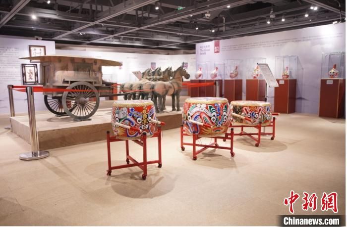 “一带一路非遗原生态精品展（陕西）”在上海大世界开幕