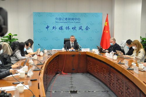 外交部军控司司长傅聪就五核国领导人发表防止核战争联合声明举行中外媒体吹风会