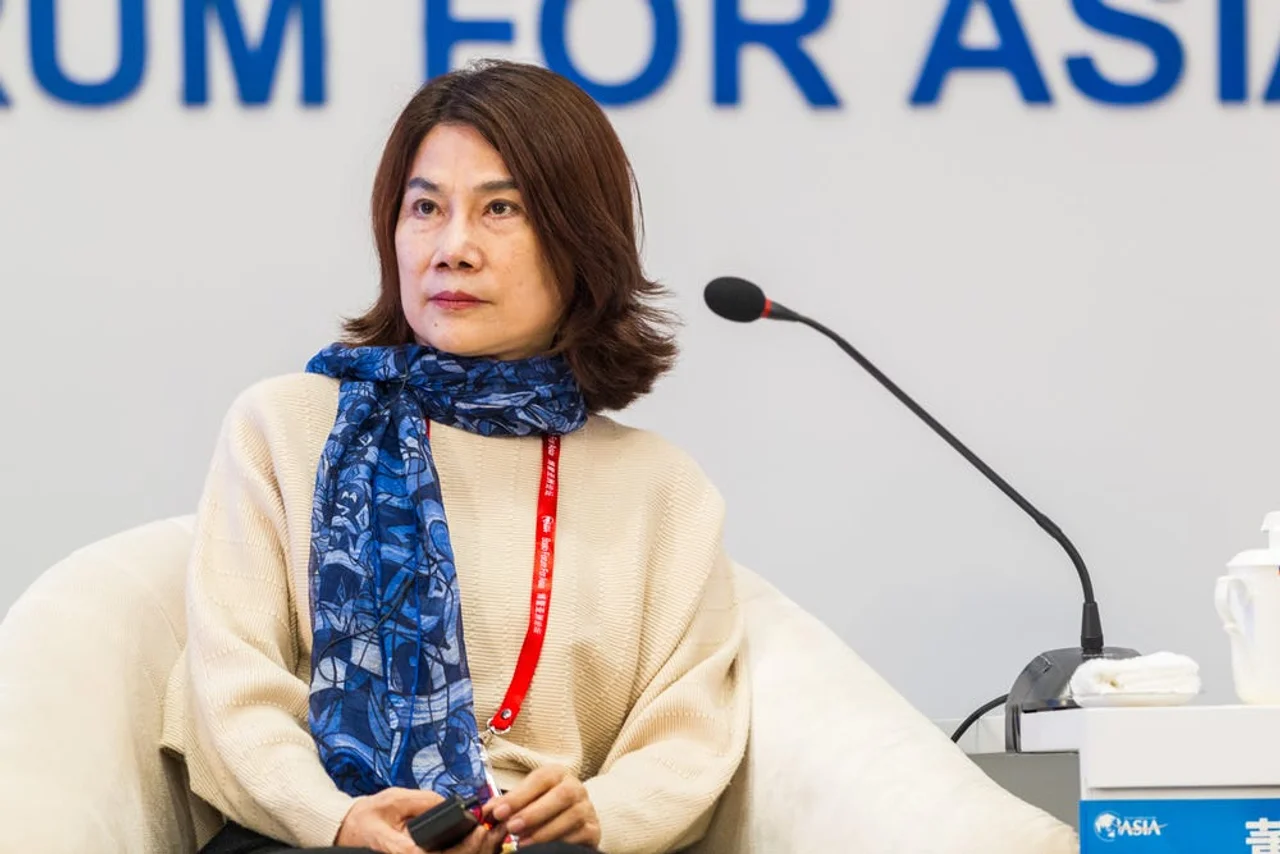亚太日报 | 董明珠培养22岁美女接班人受关注,外媒曾评她“吃人不吐骨头”