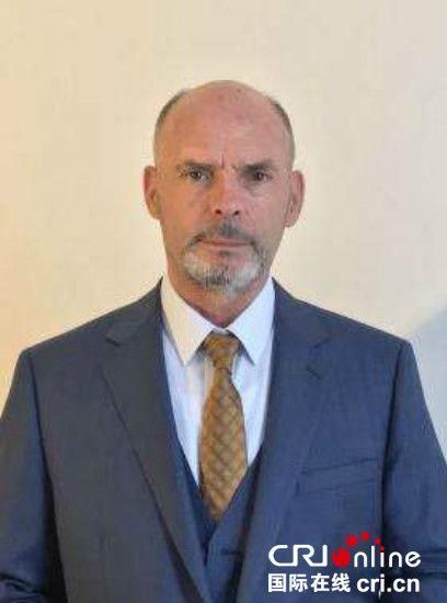 阿尔巴尼亚驻华大使：中国筑起了阻止疫情向世界蔓延的有力屏障