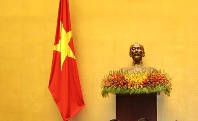 中共中央致电祝贺越南共产党成立90周年