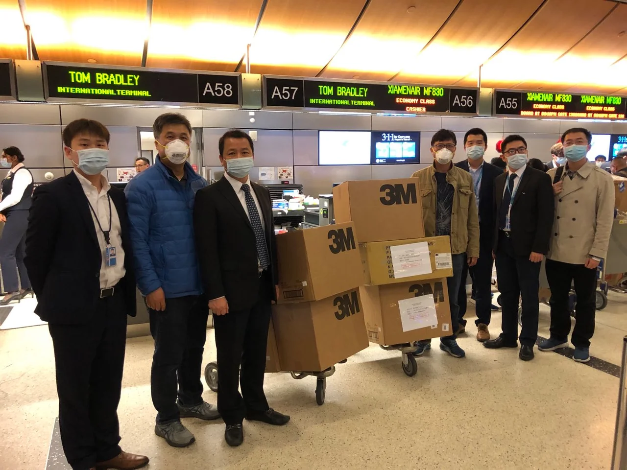 华中科大等中国高校南加校友会积极捐款 支援湖北战“疫”