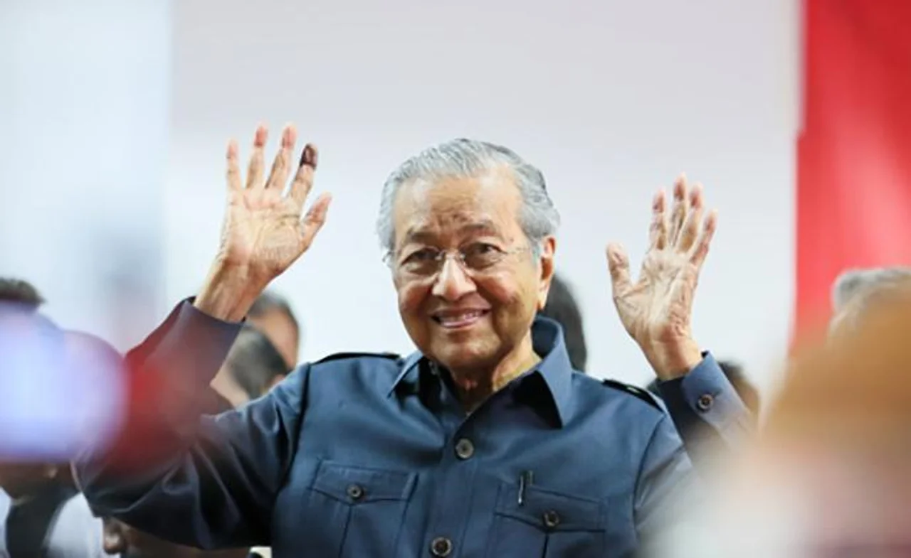 马哈蒂尔否认支持穆希丁,称希望联盟转向支持自己任总理