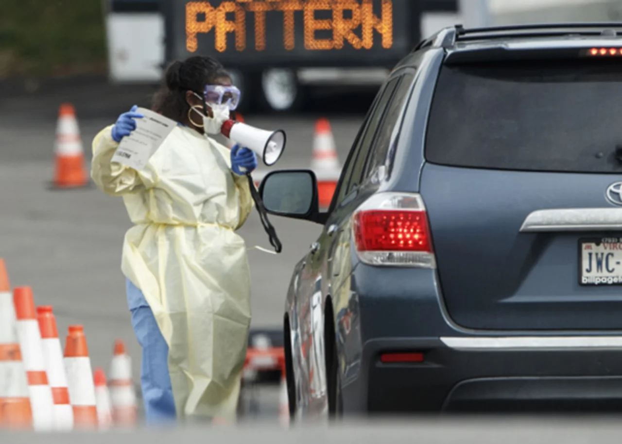 美国新冠肺炎确诊病例达35211例,累计471人死亡