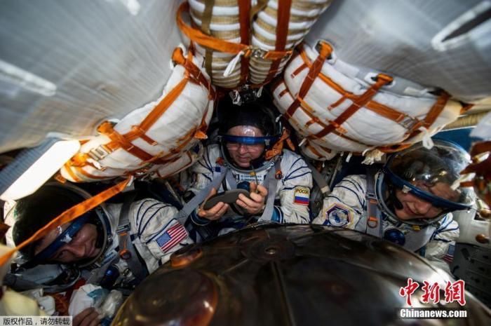 在地球隔离比在太空更孤独？疫情下三位宇航员返家