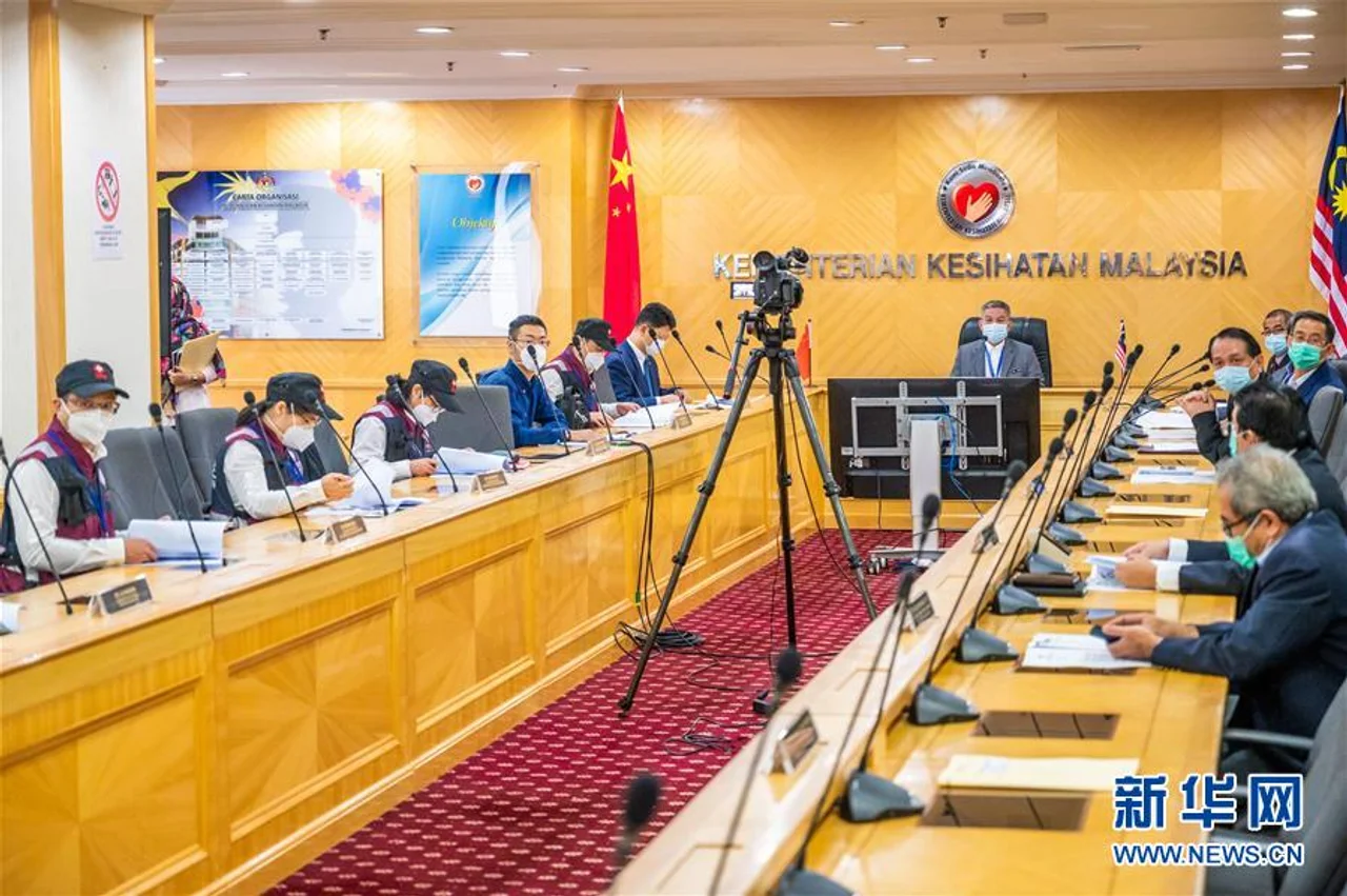 马来西亚官员感谢中国医疗专家组提供宝贵抗疫经验