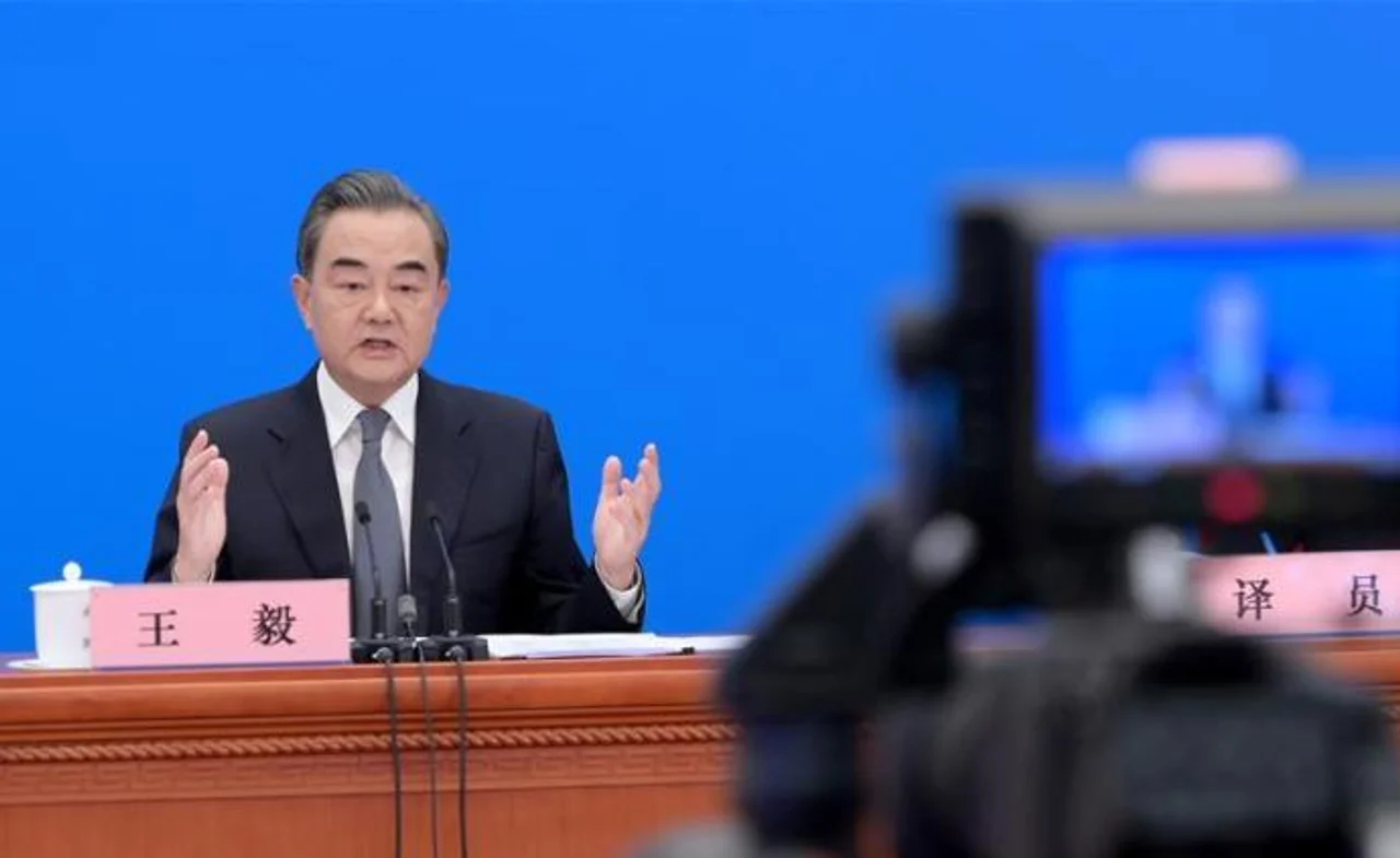 王毅:每一次危机都让中国东盟关系更加紧密、合作更加强劲
