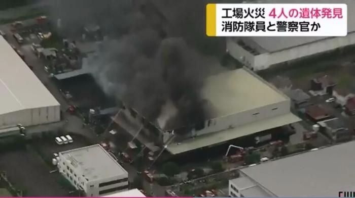 日本静冈一座仓库起火致4死 死者或为警员和消防员