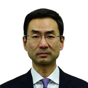耿爽向联合国秘书处递交全权证书，正式开始履职