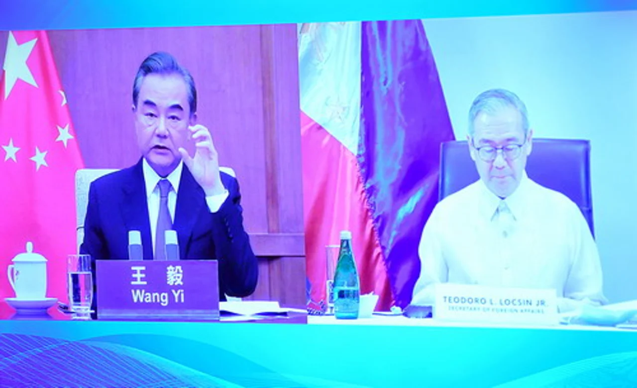 王毅:美不断兴风作浪推进南海军事化,值得地区国家高度警惕