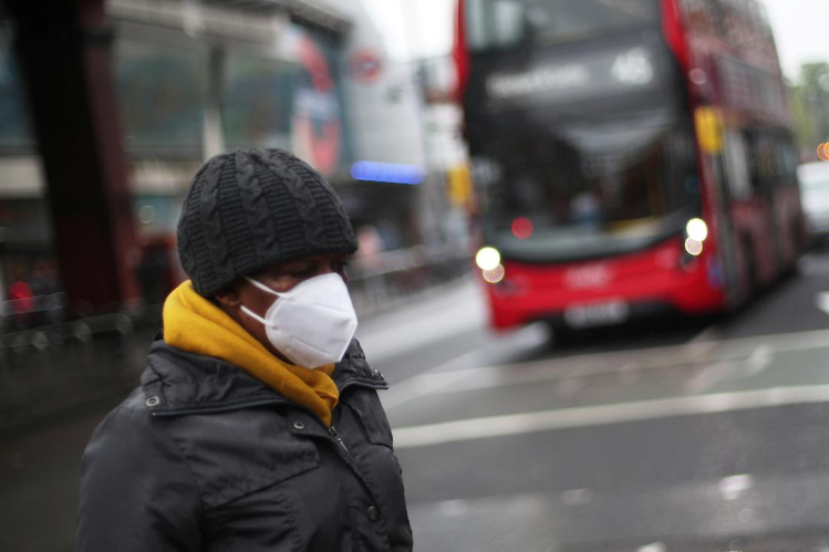 英国口罩政策该如何落实？警方：别指望我们，没人力监督民众