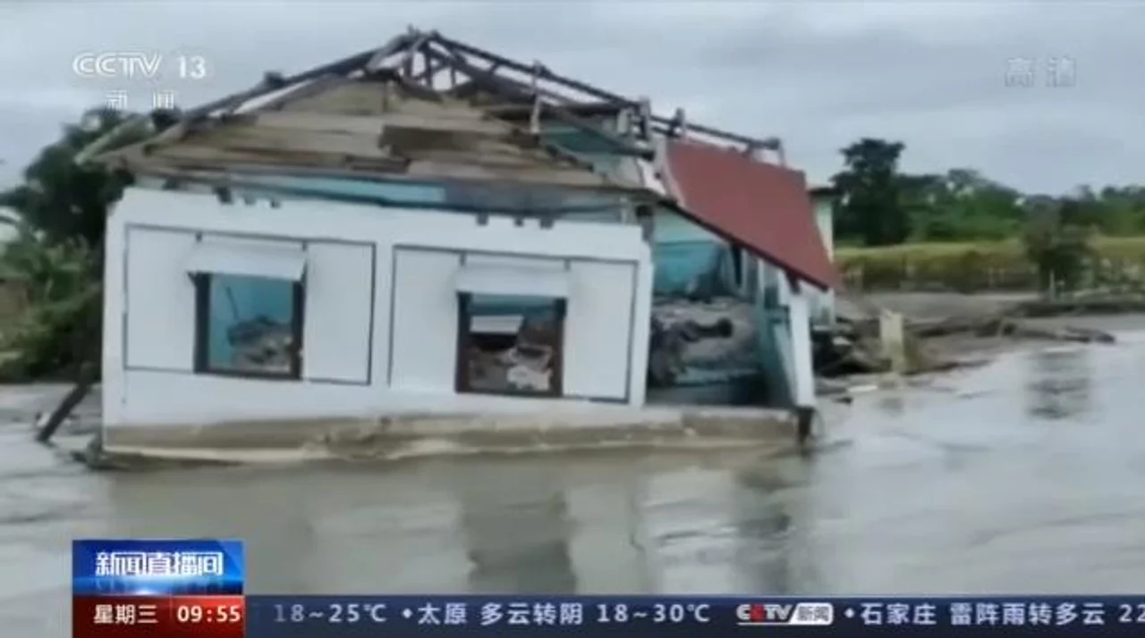 印度阿萨姆邦洪灾造成111人死亡