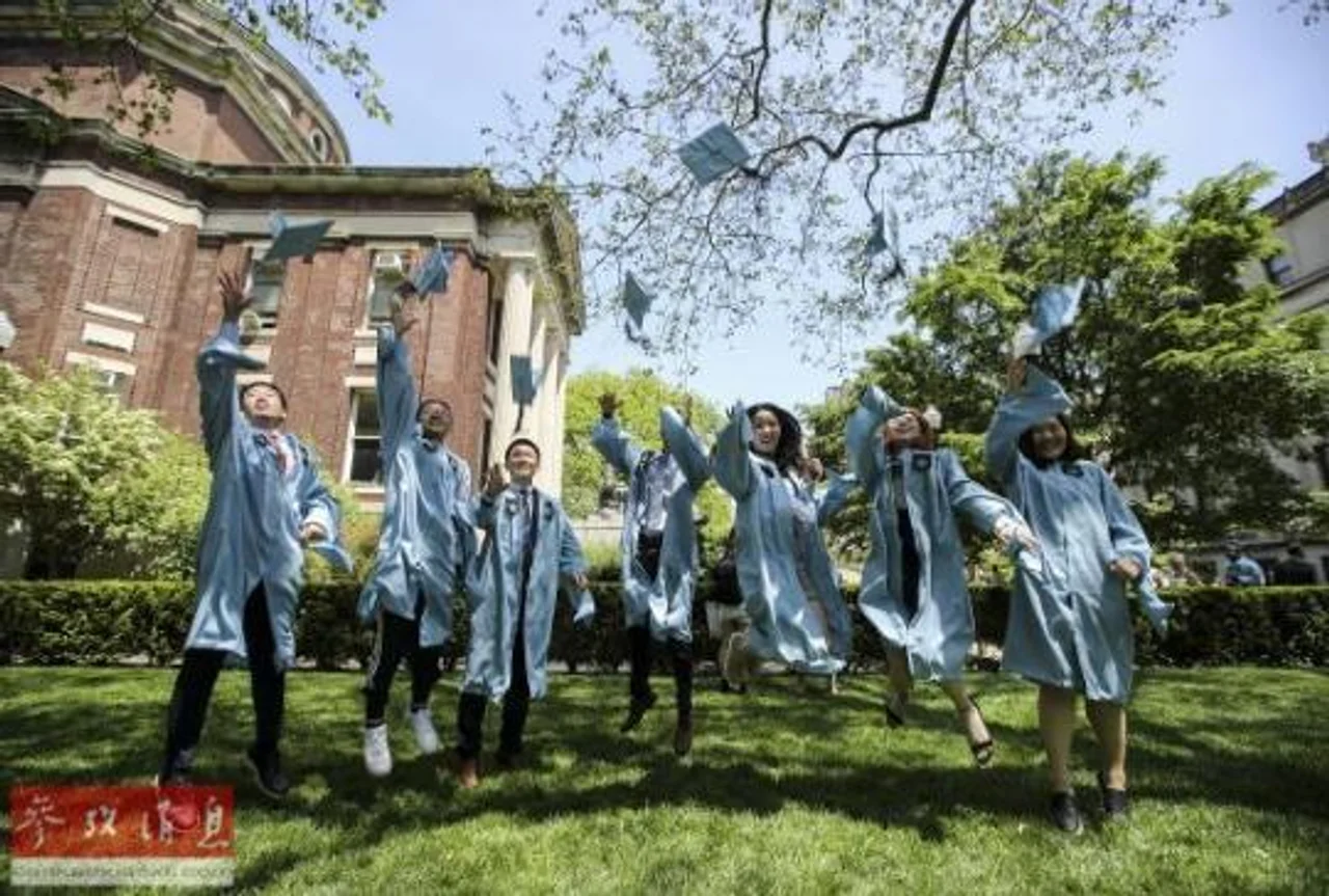 英媒报道:美加强盘查令中国留学生不安