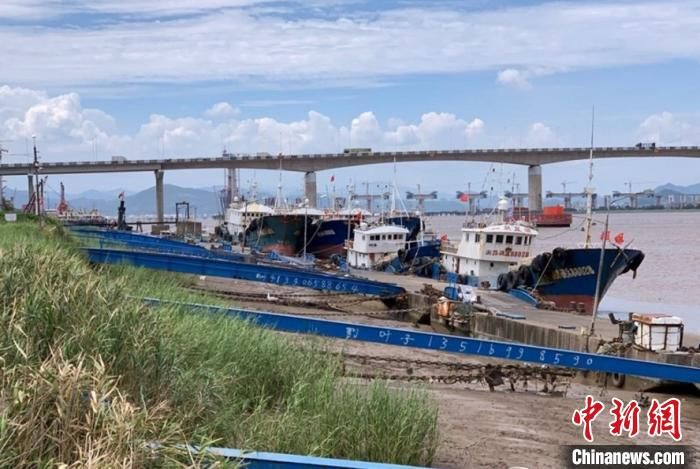 “美莎克”加强为台风 浙江台州3726艘渔船陆续进港避风