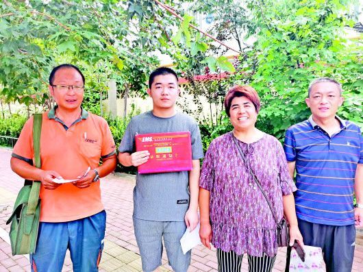 爸爸脑梗、妈妈摆摊，自强少年被兰州大学录取