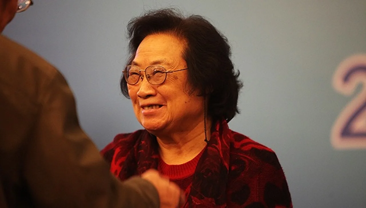 屠呦呦再次落选两院院士? 中国工程院:消息不实