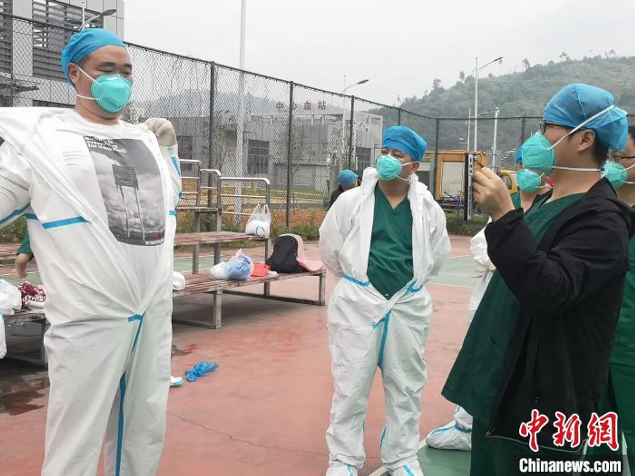 生命转运线上的“逆行者”:困的时候掐自己大腿