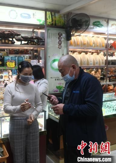 广西东兴城市运转有序恢复 城区重现活力