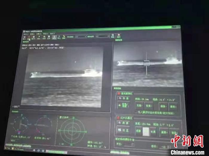 “海巡31”船深夜亮剑 截获一艘海上涉嫌违法过驳母船