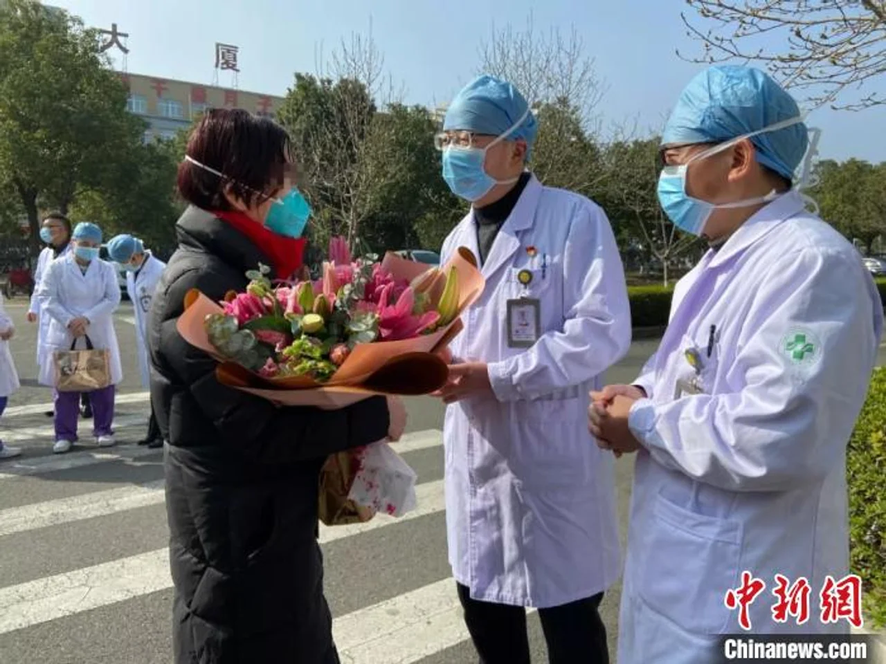 浙江台州首例新型冠状病毒感染的肺炎患者治愈出院