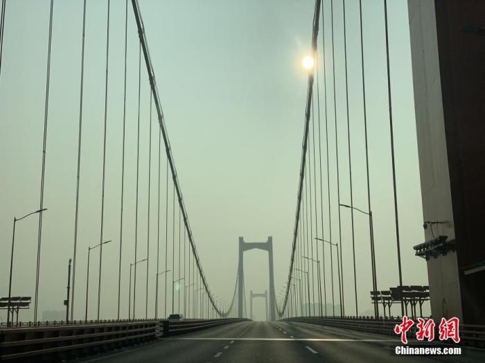 武汉暂停全市车驾管业务办理