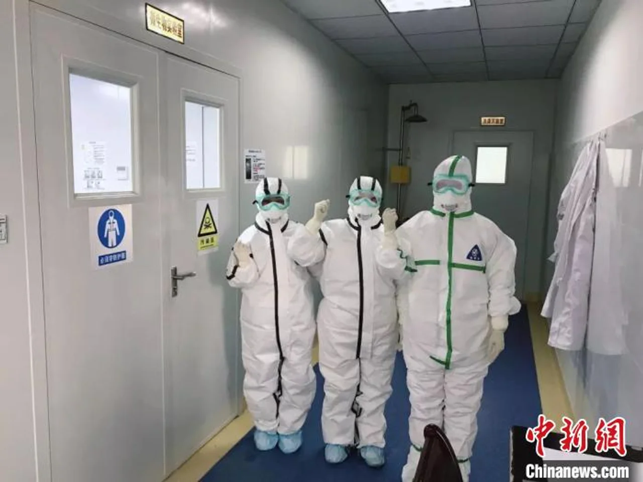 西藏一线在岗医护人员获赠总额55亿元健康保险