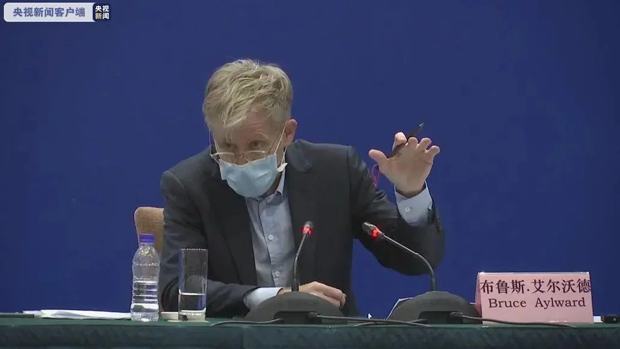 听到世卫组织专家对中国疫情防控的评价,翻译小姐姐哽咽了