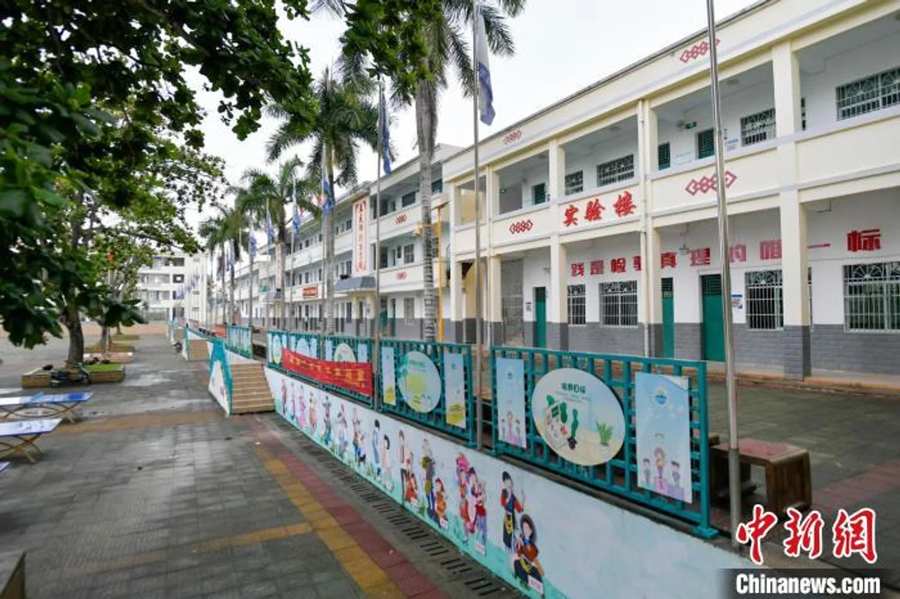 海南琼中:乡村学校展新颜引大批学生“回流”