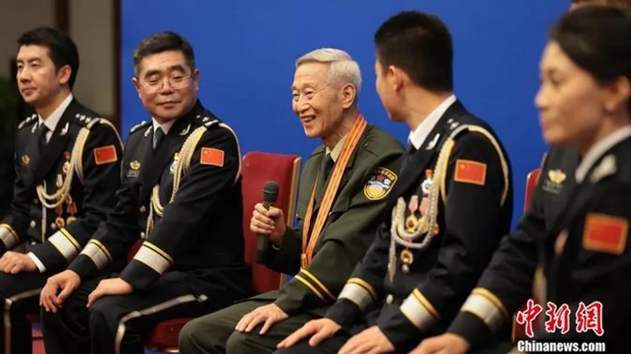 半枚指纹锁定真凶 这位“七一勋章”获得者是怎么办到的