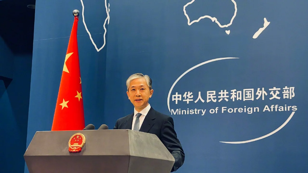 汪文斌:把溯源问题政治化是破坏全球抗疫努力
