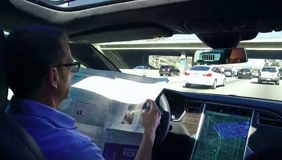 一项研究测试显示：特斯拉Autopilot无法分辨虚拟影像和...