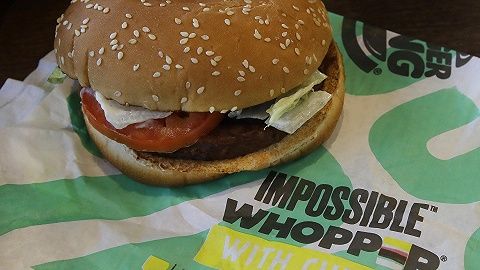产能不足拖累，人造肉明星公司 Impossible Food...