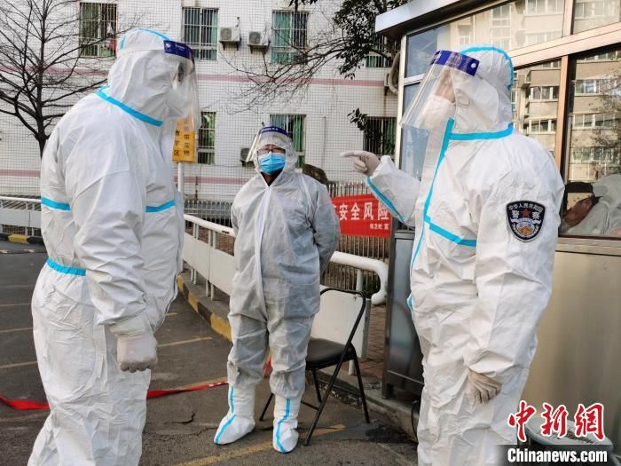 西安“疫”线“抗”俪：战“疫”有默契、互助亦无声
