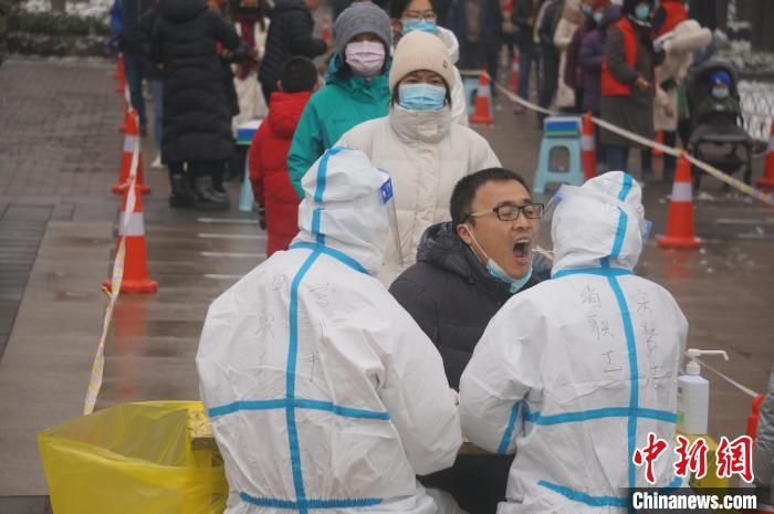 风雪中的抗疫坚守：他们为团圆新年护航