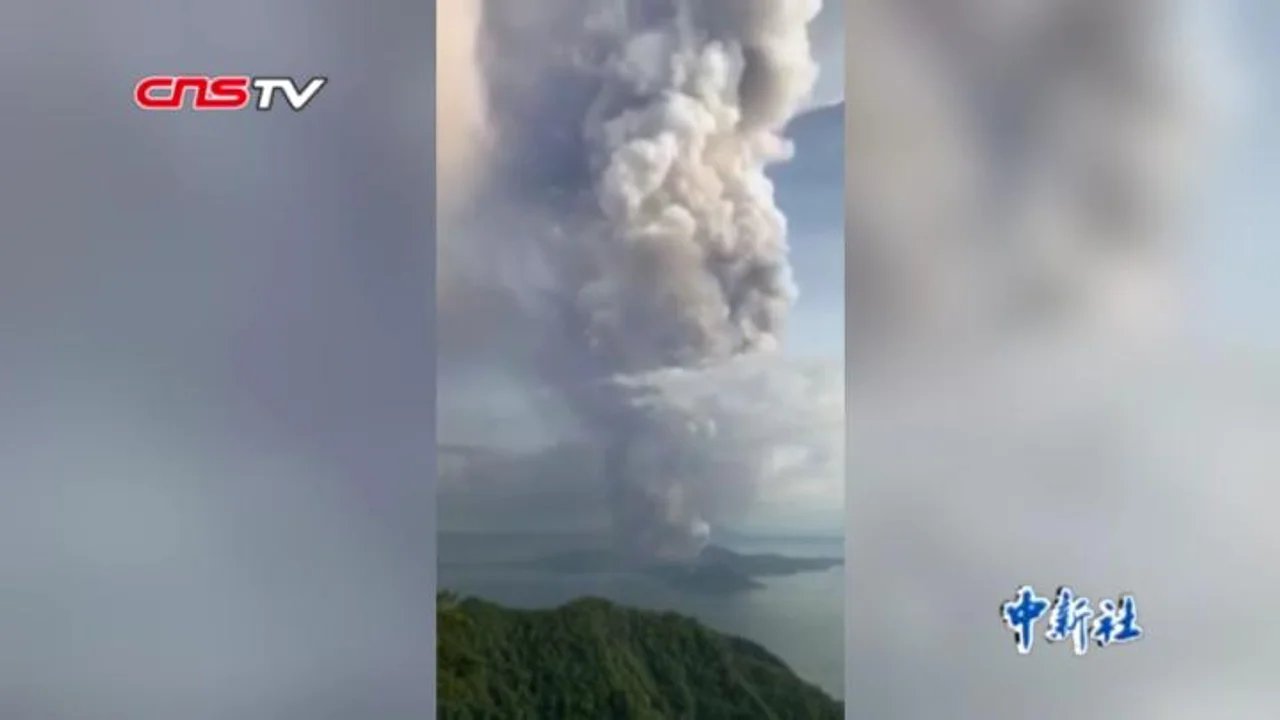 菲律宾塔尔火山曾喷发长达7个月 当局准备最糟情况