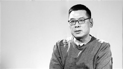 落马官员热衷攀附 想方设法走进秦光荣的“小圈子”