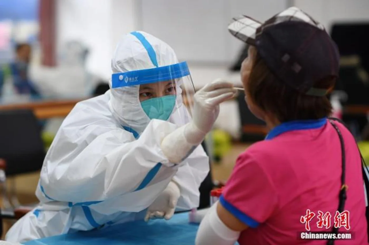 广州:按照分类分批原则 对封闭、封控区域有序解封