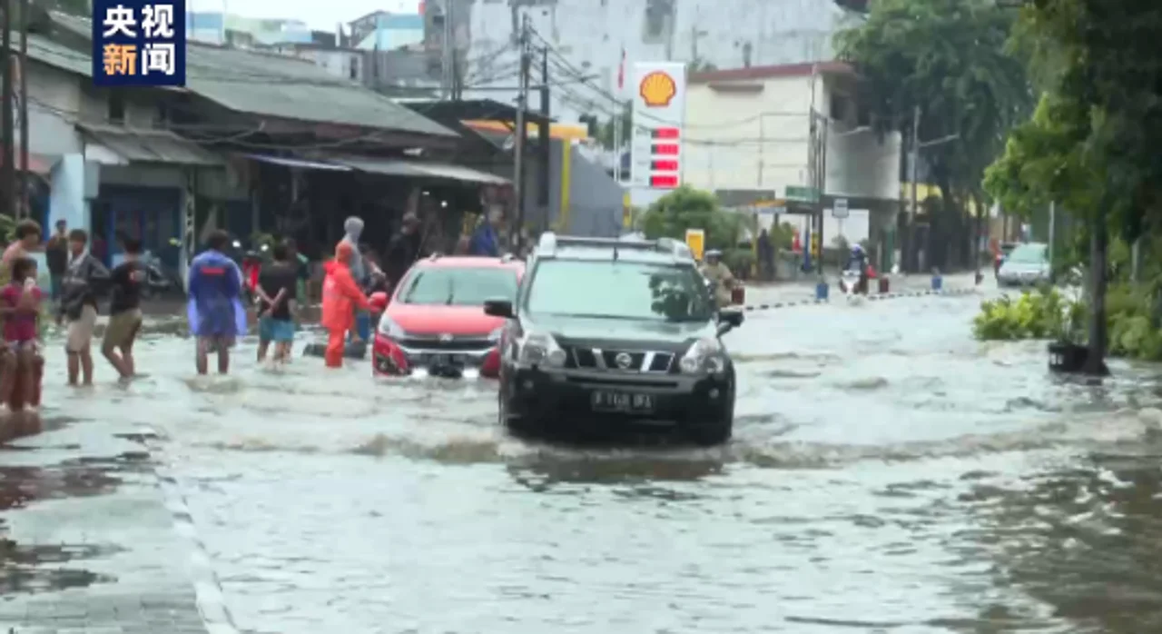 印尼首都雅加达突降暴雨 至少有10多架次航班延误