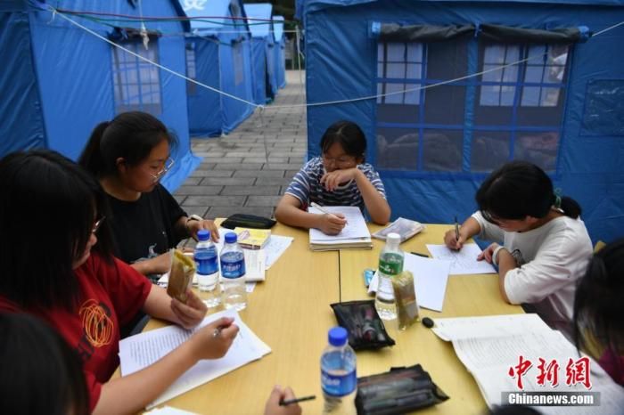 云南漾濞地震30名伤员脱离生命危险 民众生活有序恢复