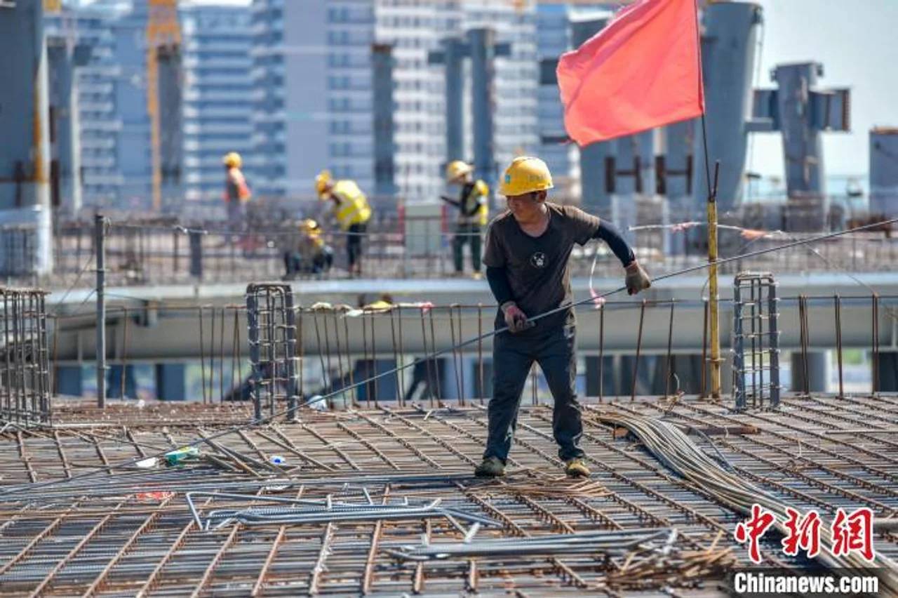 海南岛“火热”持续 已连续12天发布高温预警