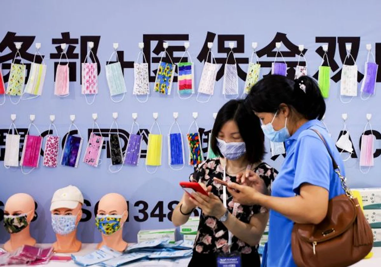 日媒:“美美哒”口罩成中国时尚单品