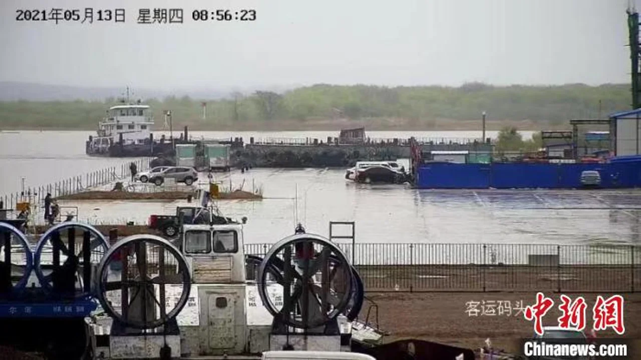 中俄界江黑龙江黑河段水位创有记录以来同期最高纪录 黑龙江海事局多措应对春汛