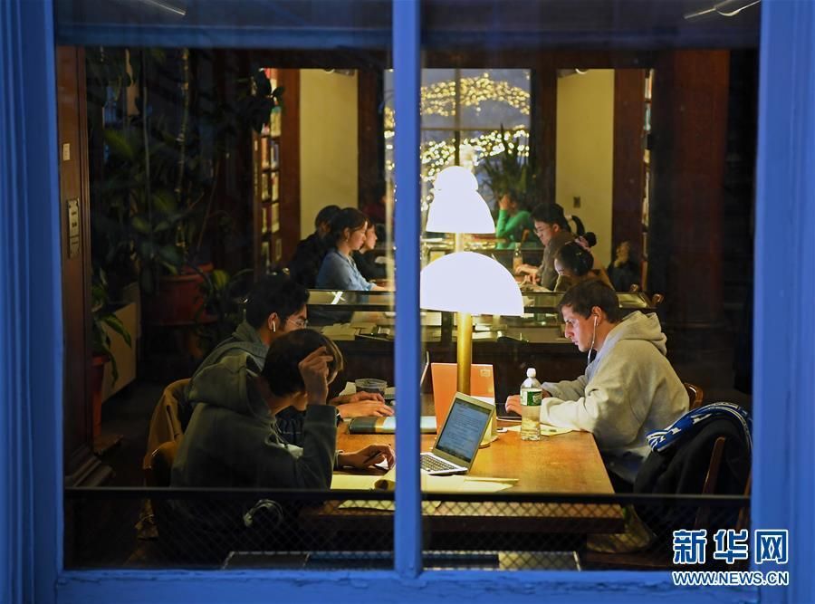 综述：美国签证政策遭诟病 业内人士建议赴美学子做“两手准备”
